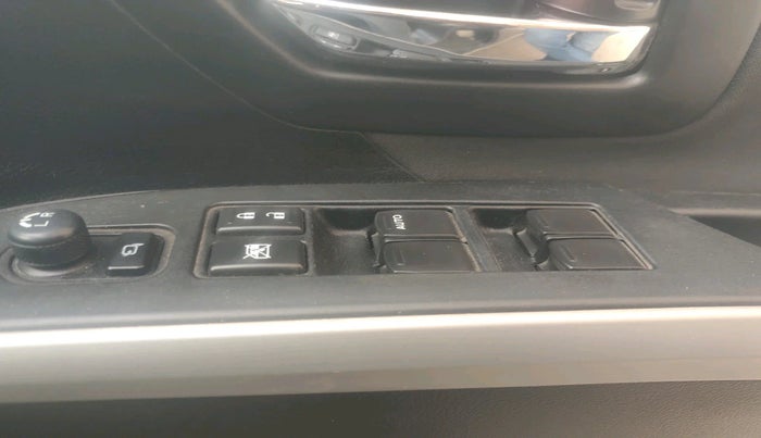 2016 Maruti S Cross ZETA 1.3, Diesel, Manual, 61,973 km, interior