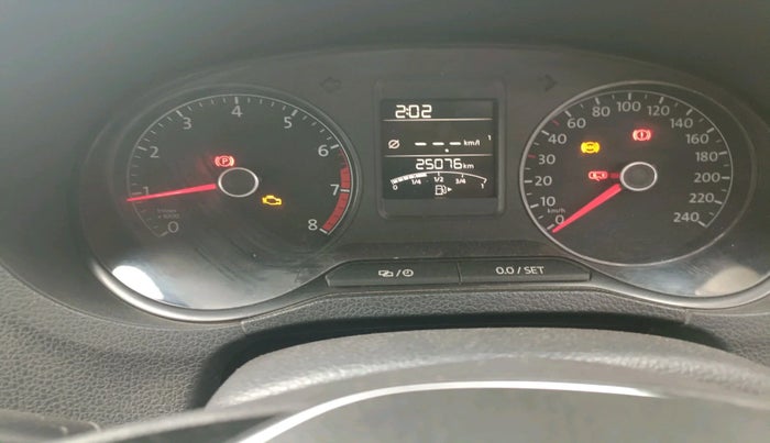 2017 Volkswagen Ameo HIGHLINE1.2L PLUS 16 ALLOY, Petrol, Manual, 25,076 km, interior