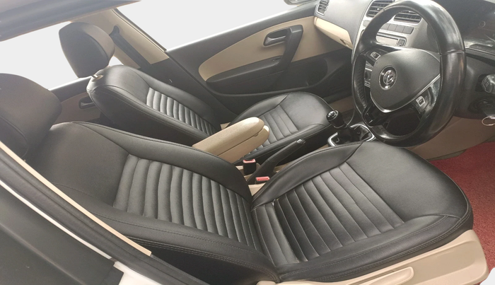 2017 Volkswagen Ameo HIGHLINE1.2L PLUS 16 ALLOY, Petrol, Manual, 25,076 km, interior