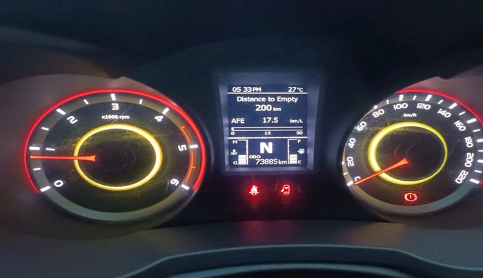 2021 Mahindra XUV300 W8 (O) 1.5 DIESEL, Diesel, Manual, 73,885 km, interior