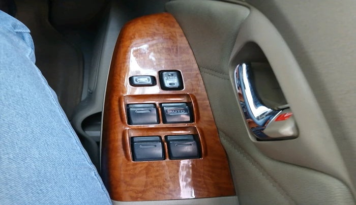 2011 Toyota Fortuner 3.0 4X4 MT, Diesel, Manual, 1,09,050 km, interior