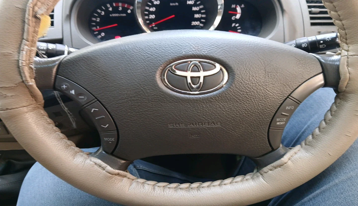 2011 Toyota Fortuner 3.0 4X4 MT, Diesel, Manual, 1,09,050 km, interior