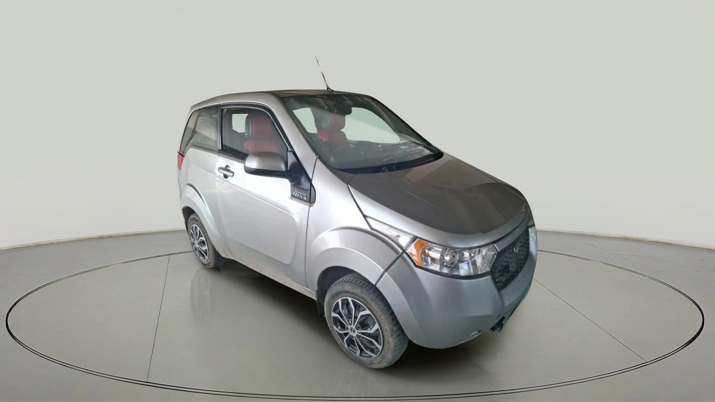 2015 Mahindra E2O T2, Electric, Automatic, 47,500 km, exterior