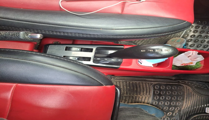 2015 Mahindra E2O T2, Electric, Automatic, 47,275 km, interior