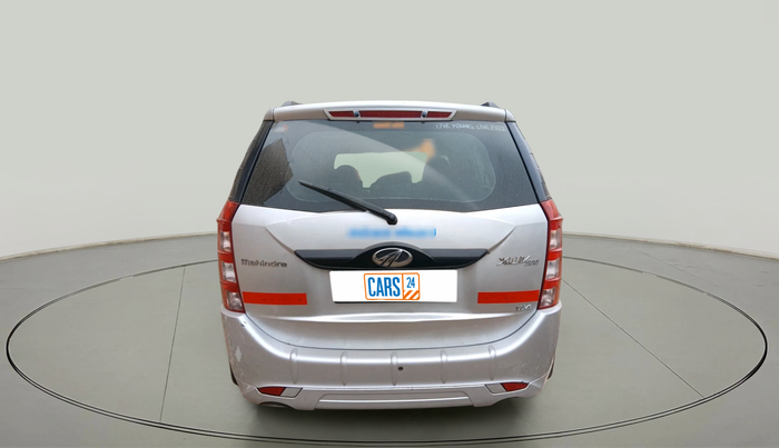 2016 Mahindra XUV500 W4, Diesel, Manual, 1,11,089 km, exterior