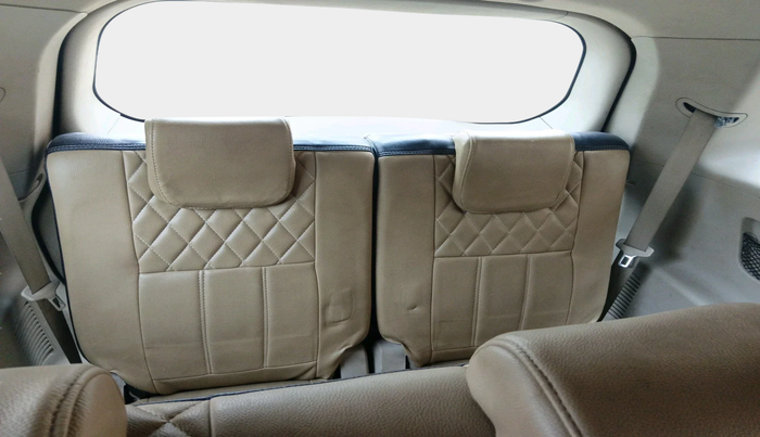 2016 Mahindra XUV500 W4, Diesel, Manual, 1,11,089 km, interior