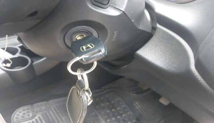 2015 Honda Mobilio 1.5L I-VTEC V, Petrol, Manual, 62,437 km, interior