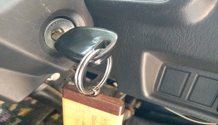 2011 Maruti Omni 5 STR, Petrol, Manual, 41,436 km, interior