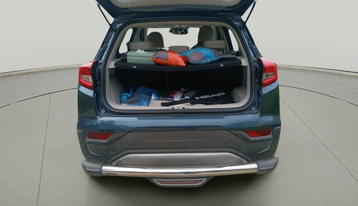 2021 Mahindra XUV300 W8 (O) 1.2 PETROL AMT, Petrol, Automatic, 23,094 km, exterior