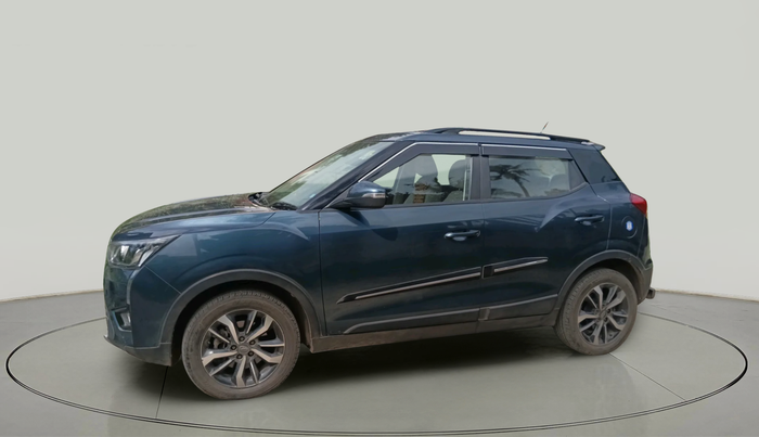 2021 Mahindra XUV300 W8 (O) 1.2 PETROL AMT, Petrol, Automatic, 23,094 km, exterior