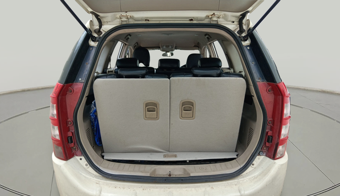 2017 Mahindra XUV500 W6 1.99, Diesel, Manual, 73,269 km, exterior