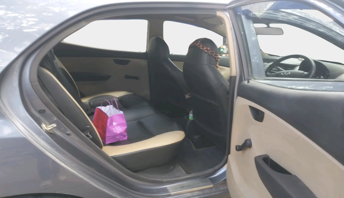 2011 Hyundai Eon MAGNA, Petrol, Manual, 98,553 km, interior