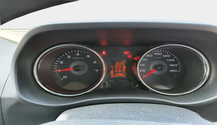 2016 Mahindra TUV300 T8 AMT, Diesel, Automatic, 55,951 km, interior