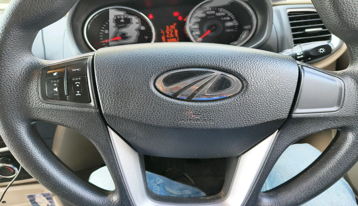 2016 Mahindra TUV300 T8 AMT, Diesel, Automatic, 55,951 km, interior