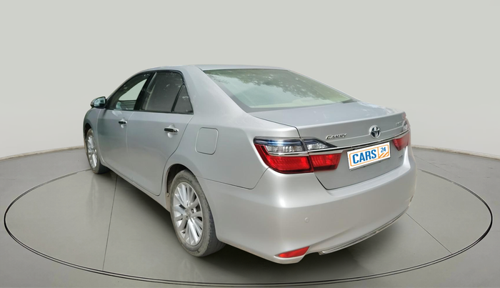 2016 Toyota Camry HYBRID, Hybrid, Automatic, 1,33,932 km, exterior