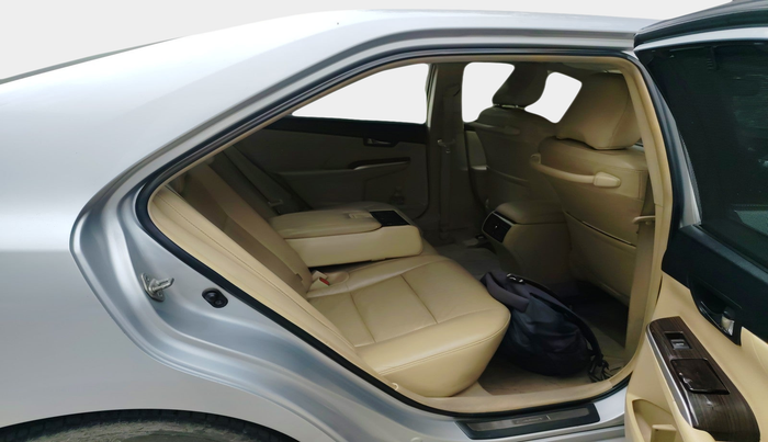 2016 Toyota Camry HYBRID, Hybrid, Automatic, 1,33,932 km, interior