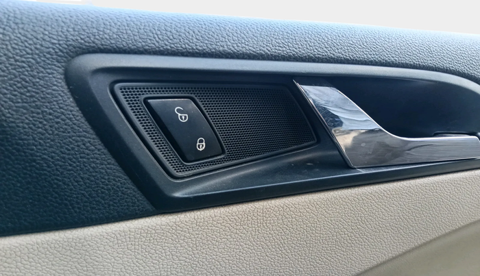 2012 Skoda Superb AMBITION 1.8 TSI MT, Petrol, Manual, 90,247 km, interior