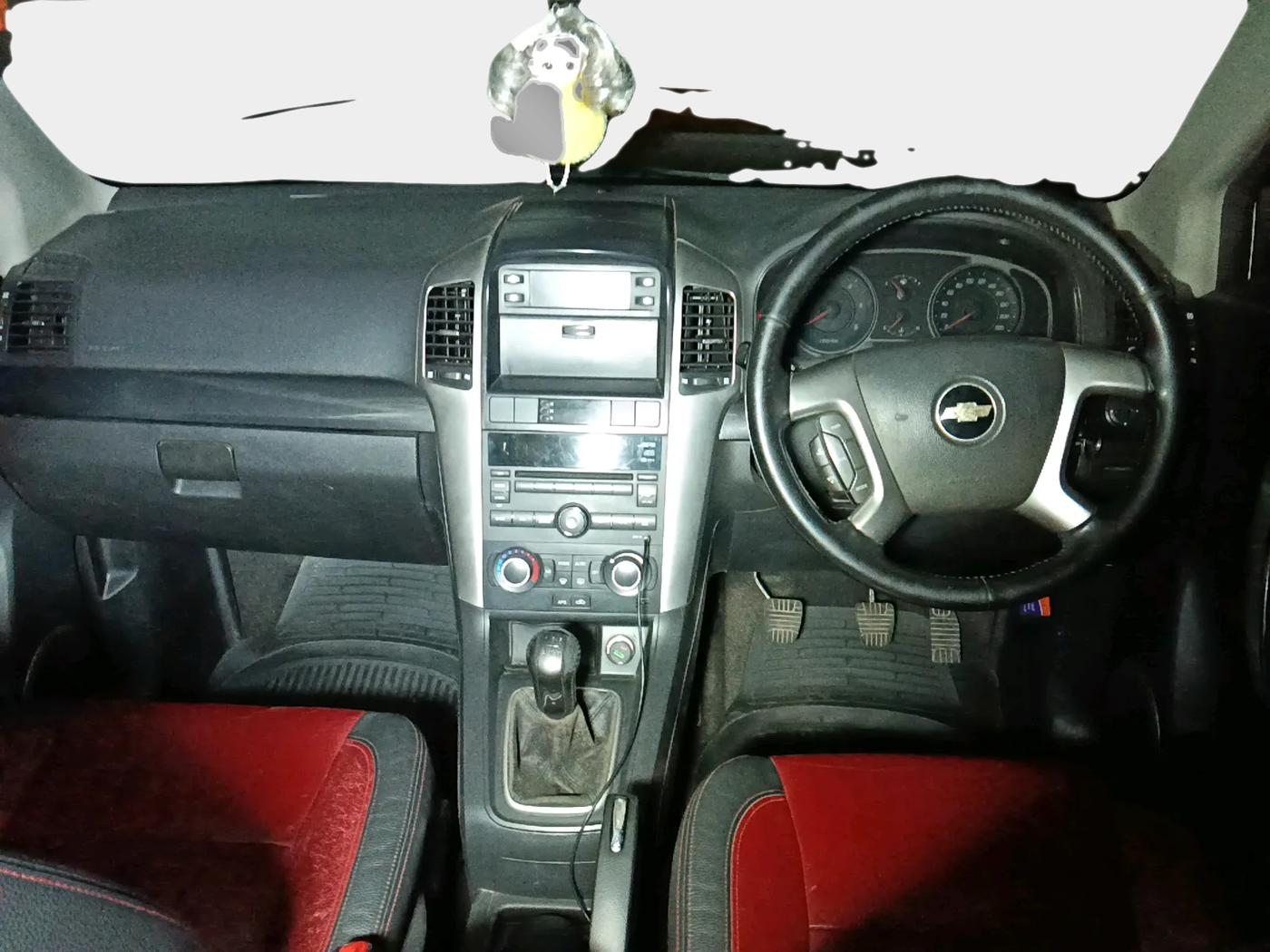 2011 Chevrolet Captiva XTREME, Diesel, Manual, 1,35,551 km, interior