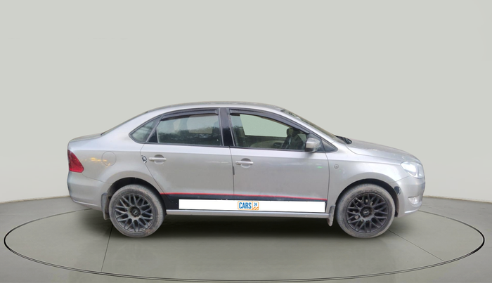 2013 Skoda Rapid ELEGANCE 1.6 TDI CR MT, Diesel, Manual, 98,911 km, exterior