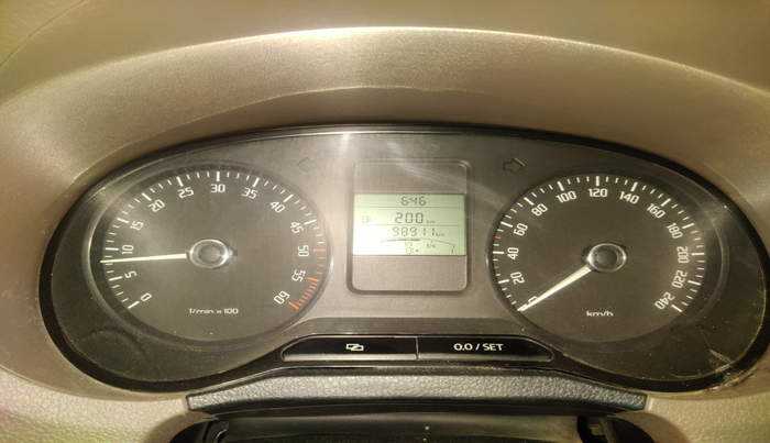 2013 Skoda Rapid ELEGANCE 1.6 TDI CR MT, Diesel, Manual, 98,911 km, interior