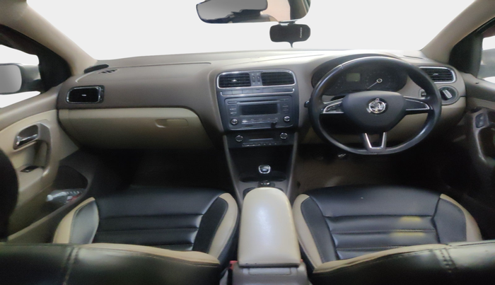 2013 Skoda Rapid ELEGANCE 1.6 TDI CR MT, Diesel, Manual, 98,911 km, interior