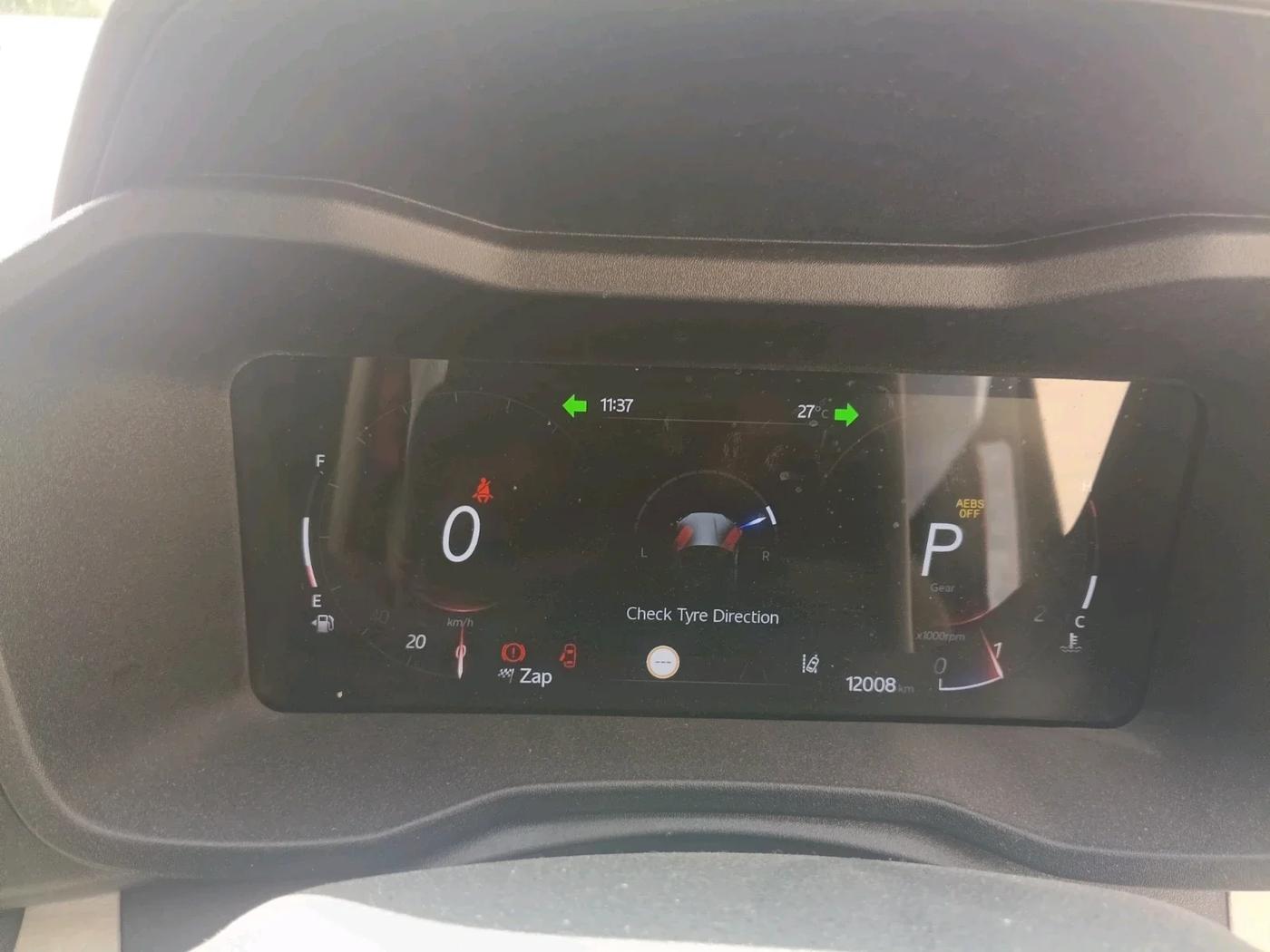 2024 Mahindra XUV 3XO AX7L 1.2 Petrol AT, Petrol, Automatic, 12,008 km, interior