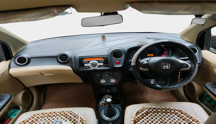 2015 Honda Amaze 1.5L I-DTEC S, Diesel, Manual, 1,43,193 km, interior