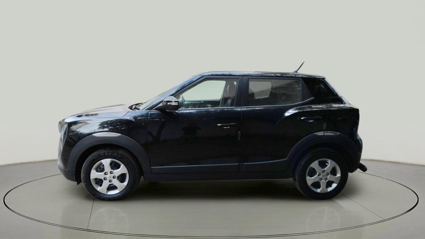 2024 Mahindra XUV 3XO MX3 1.2 L TCMPFi, Petrol, Manual, 7,346 km, exterior