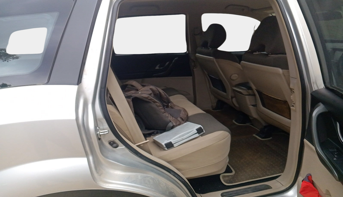2016 Mahindra XUV500 W6, Diesel, Manual, 89,596 km, interior