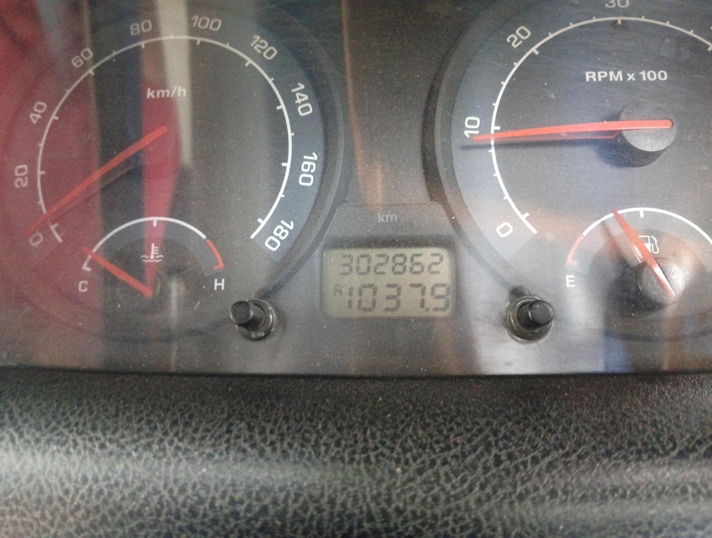 2013 Tata Indica V2 DLS, Diesel, Manual, 3,02,862 km, interior
