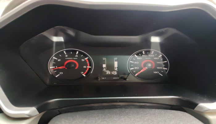 2016 Mahindra Kuv100 K6 6 STR, Petrol, Manual, 39,126 km, interior