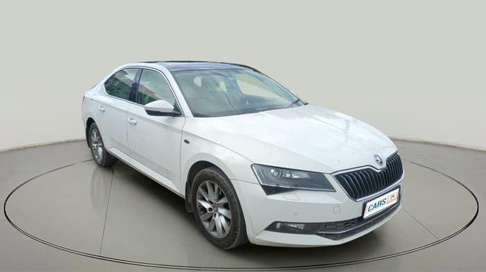 2016 Skoda Superb L&K 1.8 TSI AT, Petrol, Automatic, 1,54,900 km, exterior