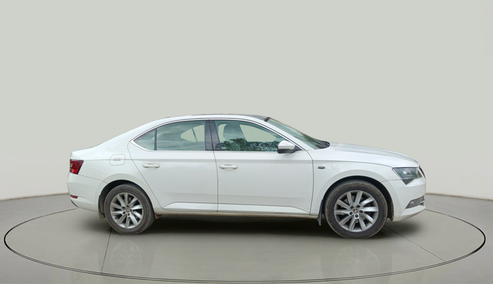 2016 Skoda Superb L&K 1.8 TSI AT, Petrol, Automatic, 1,54,124 km, exterior