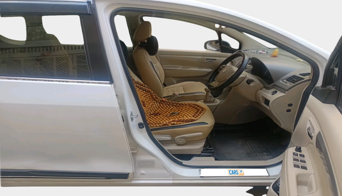 2017 Maruti Ertiga ZXI+, Petrol, Manual, 38,085 km, interior