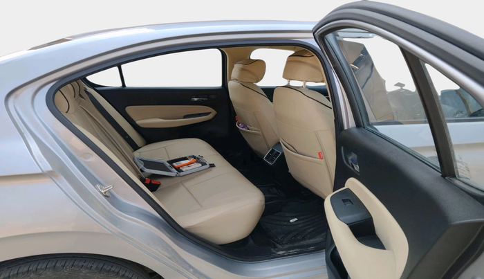 2024 Honda City 1.5L I-VTEC V, Petrol, Manual, 6,816 km, interior