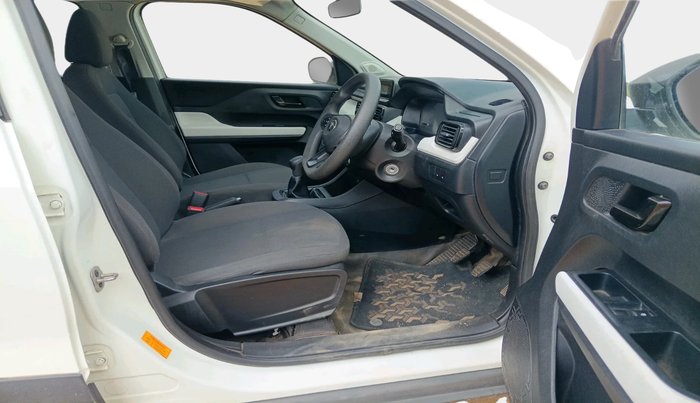 2024 Tata PUNCH PURE MT, Petrol, Manual, 67,937 km, interior