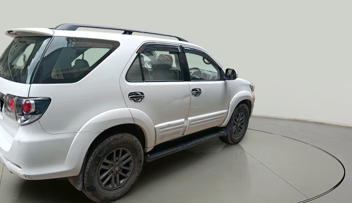 2015 Toyota Fortuner 3.0 4X2 MT, Diesel, Manual, 2,02,803 km, exterior