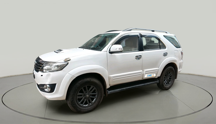 2015 Toyota Fortuner 3.0 4X2 MT, Diesel, Manual, 2,02,803 km, exterior