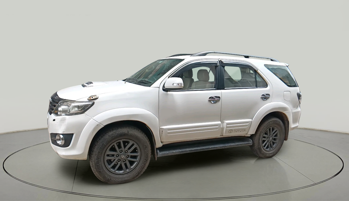 2015 Toyota Fortuner 3.0 4X2 MT, Diesel, Manual, 2,02,803 km, exterior