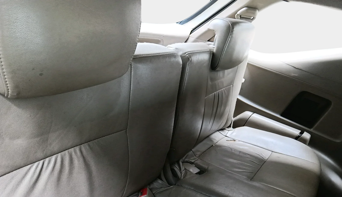 2015 Toyota Fortuner 3.0 4X2 MT, Diesel, Manual, 2,02,803 km, interior