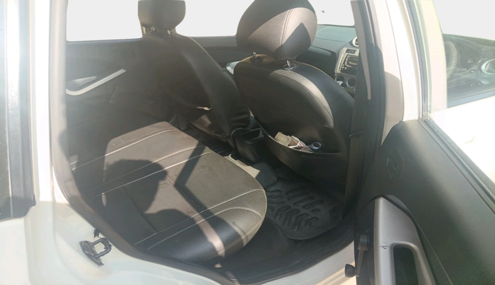 2014 Ford Figo TITANIUM 1.4 DIESEL, Diesel, Manual, 1,63,802 km, interior