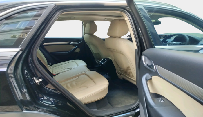 2015 Audi Q3 35 TDI Quattro, Diesel, Automatic, 1,73,001 km, interior