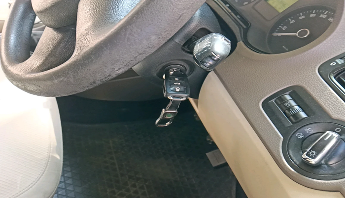 2012 Skoda Rapid ELEGANCE 1.6 TDI CR MT, Diesel, Manual, 1,53,048 km, interior