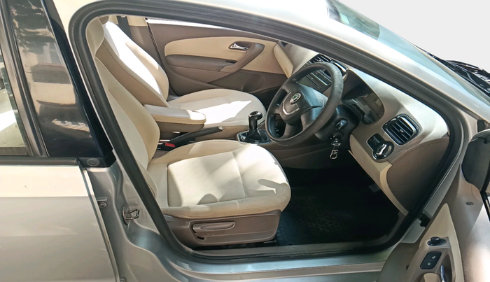 2012 Skoda Rapid ELEGANCE 1.6 TDI CR MT, Diesel, Manual, 1,53,048 km, interior