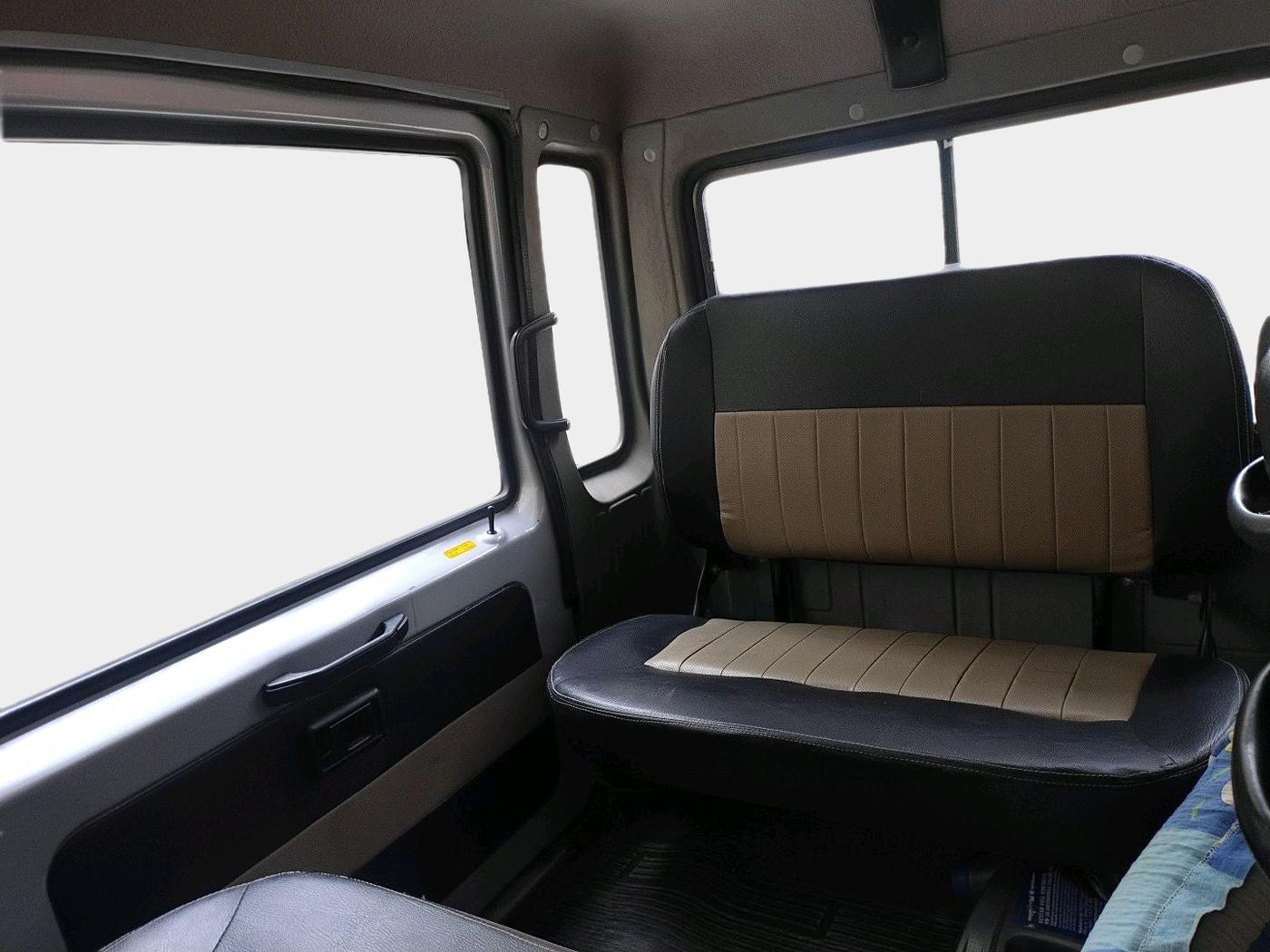 2017 Force Motors GURKHA XPEDITION 5 DOOR, Diesel, Manual, 42,333 km, interior