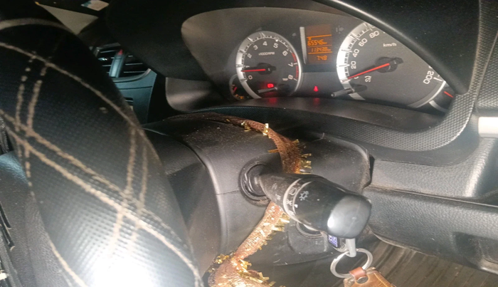 2013 Maruti Swift VXI, Petrol, Manual, 1,13,438 km, interior