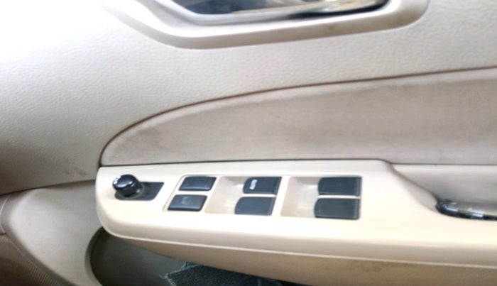 2013 Maruti Swift Dzire VXI, Petrol, Manual, 1,16,683 km, interior