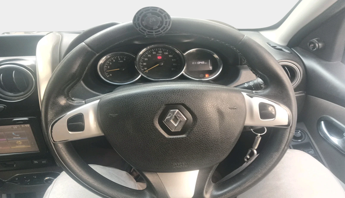 2017 Renault Duster 110 PS RXZ DIESEL, Diesel, Manual, 1,11,348 km, interior