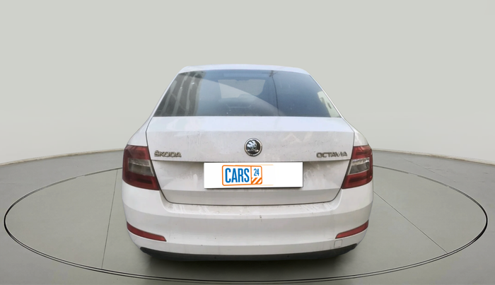 2015 Skoda Octavia ELEGANCE 2.0 TDI AT, Diesel, Automatic, 1,28,725 km, exterior