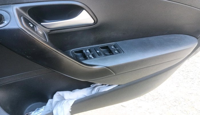 2019 Volkswagen Polo HIGHLINE PLUS 1.5 16 ALLOY, Diesel, Manual, 83,365 km, interior